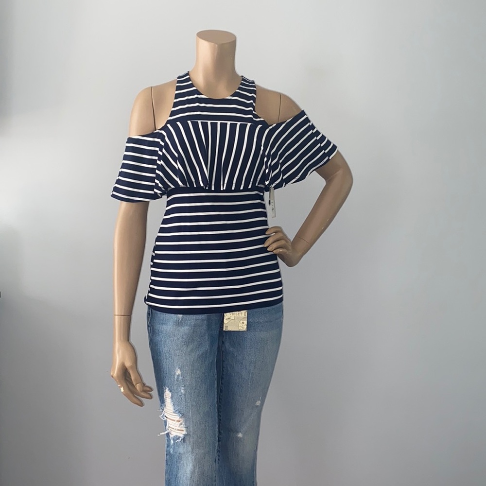 Size XS Francescas cold shoulder flutter top
